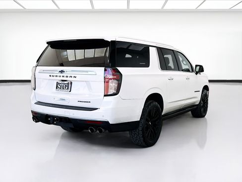 Used 2021 Chevrolet Suburban High Country w/ Premium Package AWD/4WD image 4
