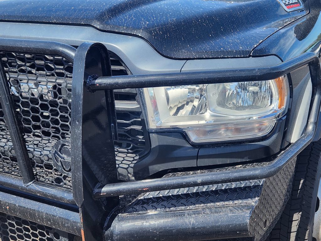 Used 2022 RAM 5500 Tradesman w/ Max Tow Package AWD/4WD image 12