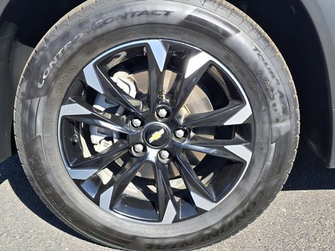 Used 2021 Chevrolet TrailBlazer LT image 28