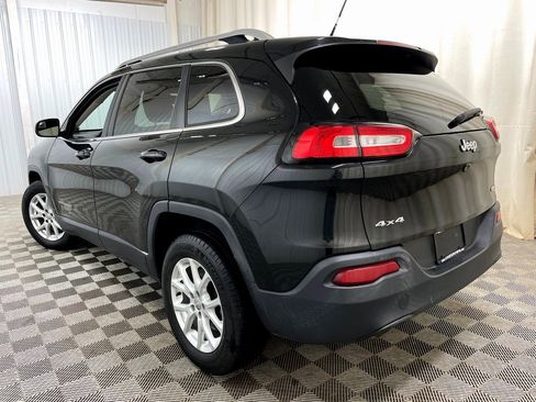 Used 2015 Jeep Cherokee Latitude w/ Cold Weather Group image 11