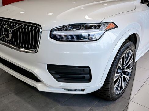 Used 2020 Volvo XC90 T5 Momentum w/ Protection Package Premier AWD/4WD image 9