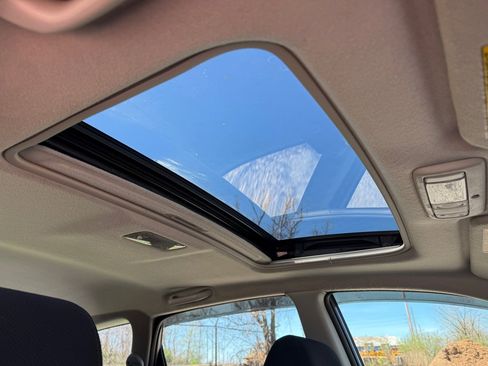 Used 2008 Toyota Matrix XR image 11