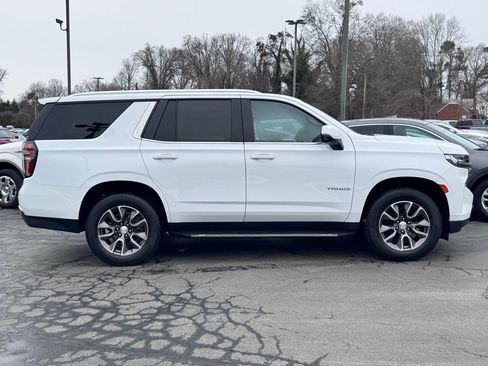 Used 2022 Chevrolet Tahoe LT w/ LT Signature Package image 4