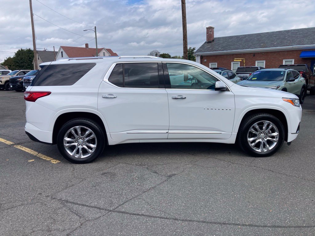 Used 2021 Chevrolet Traverse High Country AWD/4WD image 37