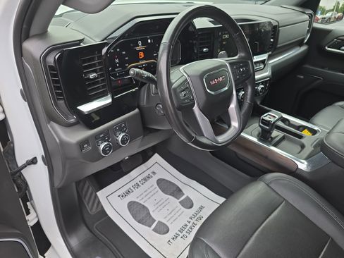 Used 2023 GMC Sierra 1500 SLT w/ SLT Premium Package AWD/4WD image 15