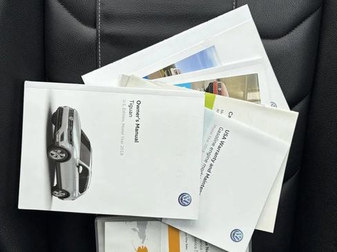 Used 2018 Volkswagen Tiguan SEL Premium w/ R-Line Package AWD/4WD image 28