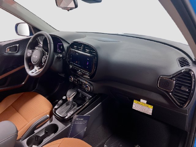 Used 2025 Kia Soul EX FWD image 29