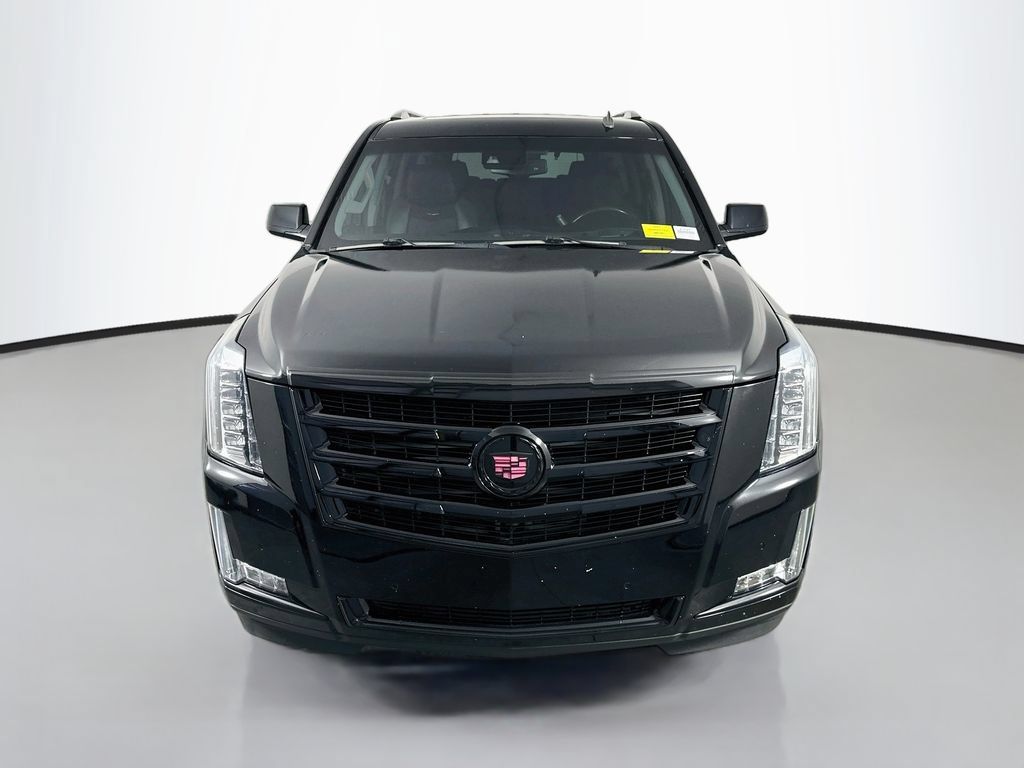 Used 2015 Cadillac Escalade Luxury AWD/4WD image 2