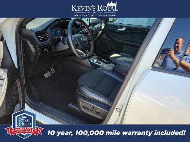 Used 2024 Ford Escape ST-Line AWD/4WD image 10