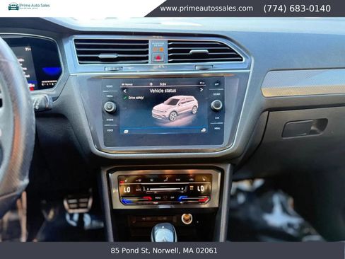 Used 2022 Volkswagen Tiguan SE R-Line AWD/4WD image 24