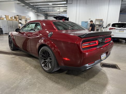 Used 2018 Dodge Challenger SRT Hellcat image 7