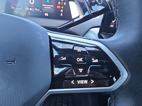 Certified 2023 Volkswagen ID.4 Pro RWD image 17