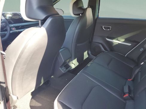 New 2026 Kia K4 GT-Line FWD image 9