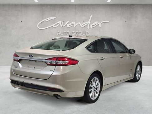Used 2017 Ford Fusion Energi SE FWD image 16