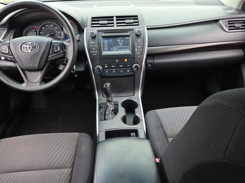 Used 2015 Toyota Camry XLE image 13