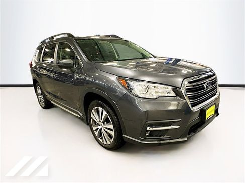 Certified 2022 Subaru Ascent Limited w/ Technology Package image 3