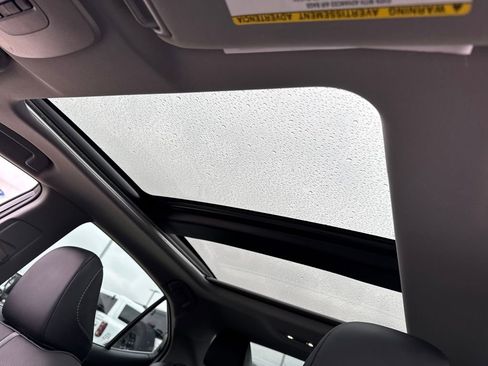 Used 2023 Toyota Camry XSE image 17