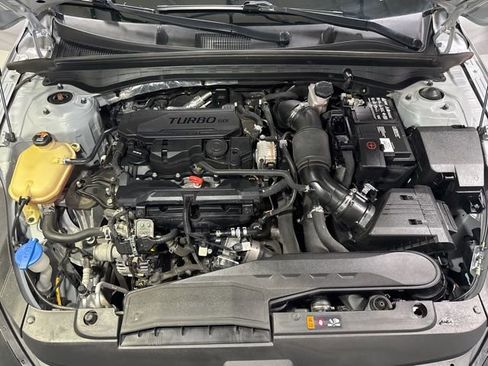 Used 2023 Kia K5 GT-Line image 9