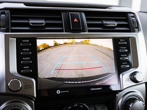 Used 2021 Toyota 4Runner SR5 Premium image 14