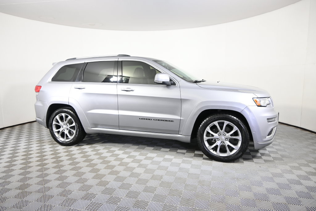 Used 2021 Jeep Grand Cherokee Summit AWD/4WD image 8