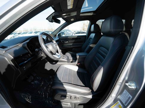 Used 2023 Honda CR-V Sport Touring image 9