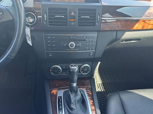 Used 2010 Mercedes-Benz GLK 350 4MATIC image 8