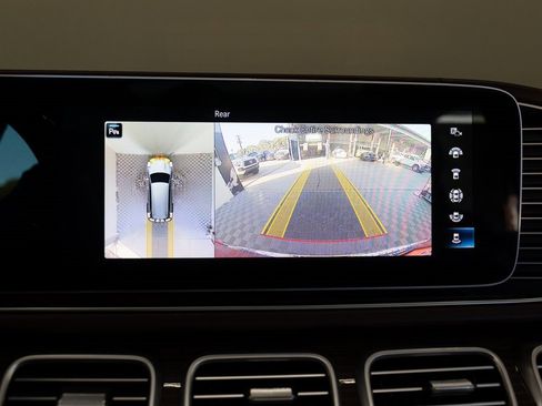 Used 2021 Mercedes-Benz Maybach GLS 600 4MATIC image 43