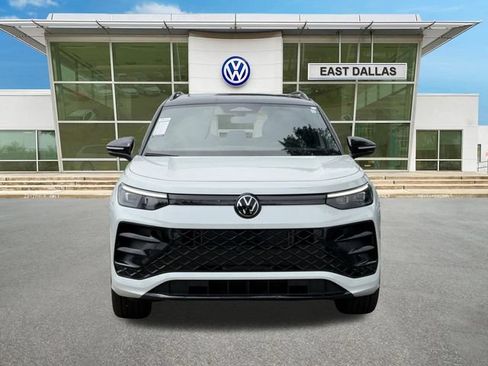 New 2026 Volkswagen Tiguan SE R-Line FWD image 6