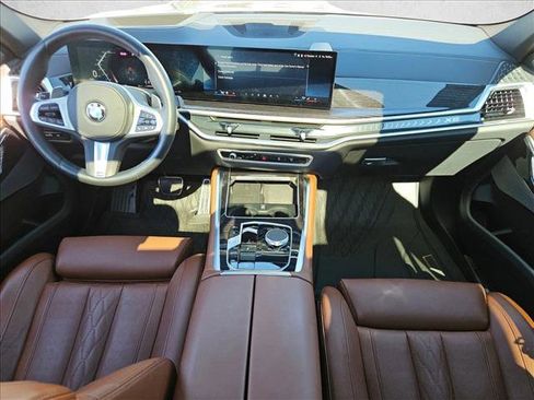 Certified 2025 BMW X6 xDrive40i image 22