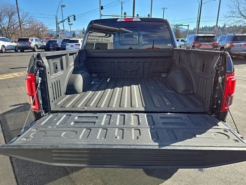 Used 2017 Ford F150 Lariat image 29