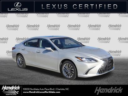 Used 2025 Lexus ES 300h w/ Luxury Package