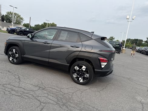 Used 2025 Hyundai Kona SEL AWD/4WD image 6