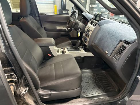 Used 2011 Ford Escape XLT AWD/4WD image 13
