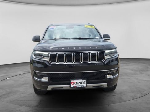 Used 2024 Jeep Wagoneer Series II AWD/4WD image 4