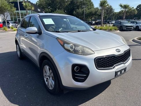 Used 2018 Kia Sportage LX AWD/4WD image 3