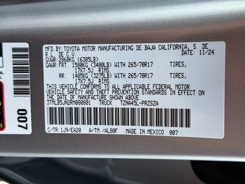 Used 2024 Toyota Tacoma TRD Off-Road w/ TRD Off Road Premium Package AWD/4WD image 46