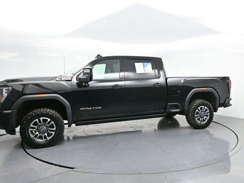Used 2024 GMC Sierra 2500 AT4 w/ AT4 Premium Plus Package AWD/4WD image 4