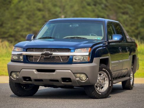 Used 2002 Chevrolet Avalanche 2500 AWD/4WD image 5
