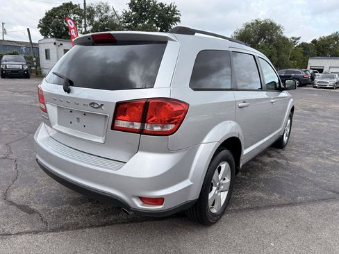 Used 2012 Dodge Journey SXT w/ Flexible Seating Group FWD image 7