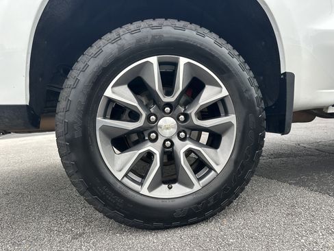 Used 2021 Chevrolet Silverado 1500 LT w/ All Star Edition Plus image 18