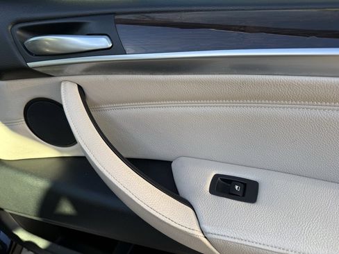 Used 2011 BMW X5 xDrive35i image 47