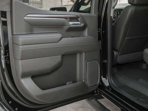 New 2026 Chevrolet Silverado 1500 LT Trail Boss w/ Convenience Package II image 37