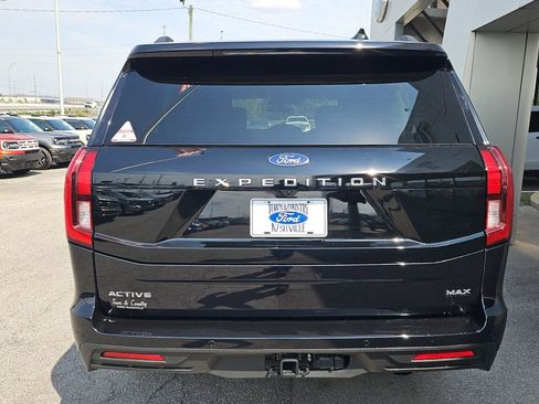 Used 2025 Ford Expedition Max Active image 4