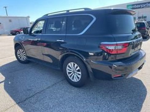 Used 2021 Nissan Armada SV RWD image 7