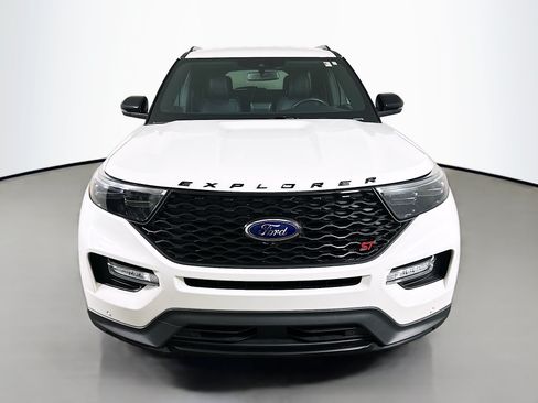 Used 2020 Ford Explorer ST w/ Premium Technology Package AWD/4WD image 2