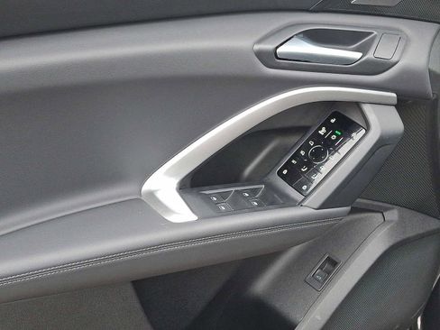 Certified 2025 Audi Q5 Premium Plus w/ Premium Plus image 10