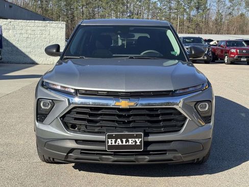 Used 2024 Chevrolet TrailBlazer LS image 25