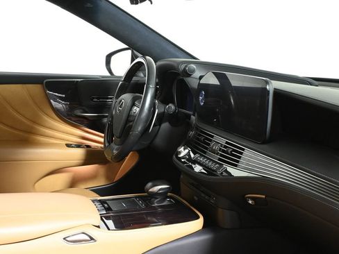 Used 2021 Lexus LS 500 AWD w/ Luxury Package image 28