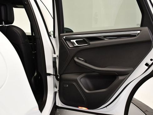 Used 2024 Porsche Macan S image 53