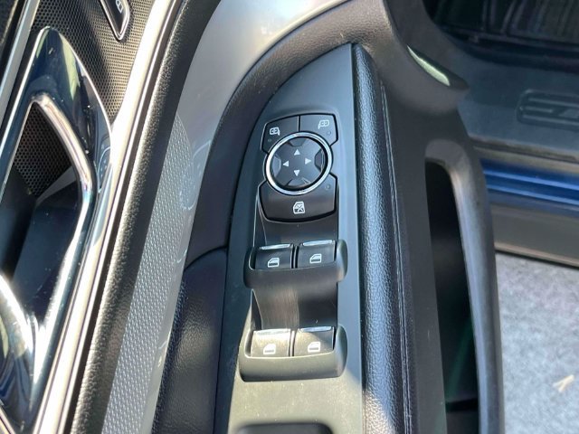 Used 2016 Ford Explorer XLT AWD/4WD image 27